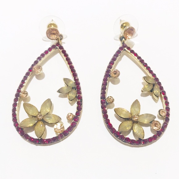 Unique red and gold floral dangling earrings - Picture 6 of 7